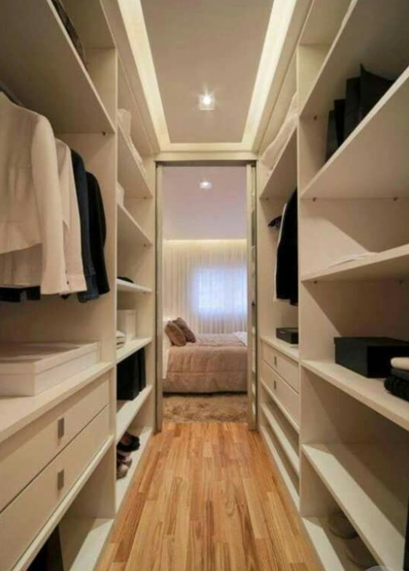 П-образная гардеробная комната в спальню Иркутск