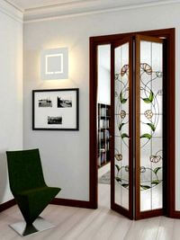 Двери гармошка с витражным декором Иркутск